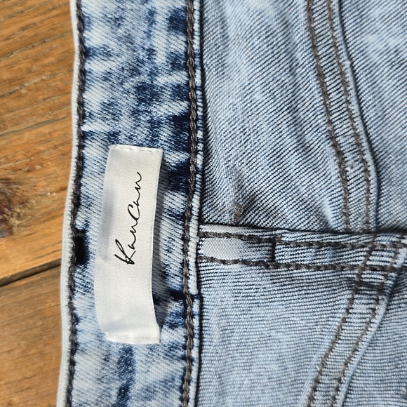 KanCan High Rise Shorts - Picture 5 of 6